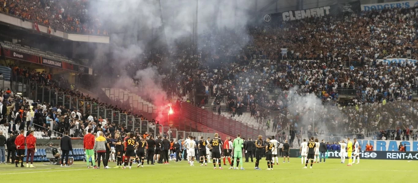 Σοβαρά επεισόδια μετά το τέλος του Μαρσέιγ - Γαλατασαράϊ - Τρεις αστυνομικοί τραυματίες